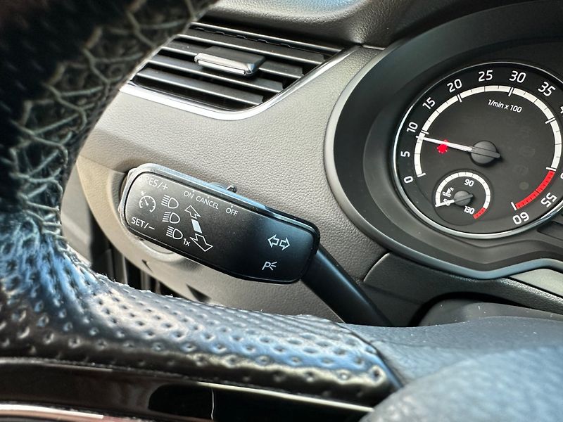Škoda Octavia (2015) RS 2,0TDI 135Kw - fotka 18 z 32