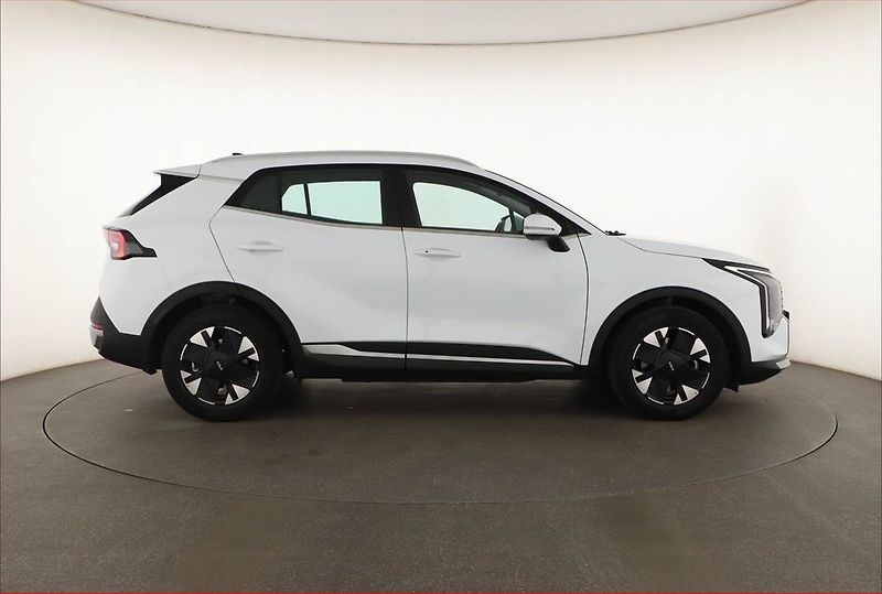 Kia Sportage (2025) 1.6 T-GDI, EXCLUSIVE, KAMERA - fotka 6 z 18