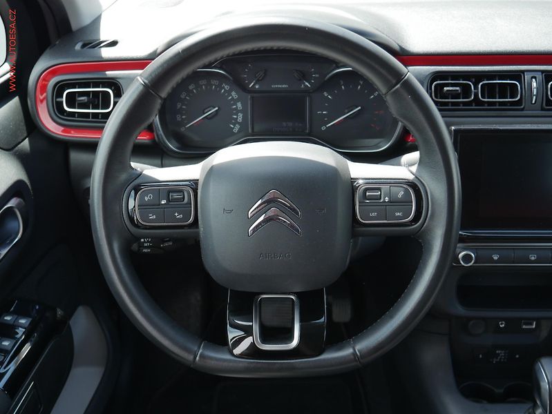 Citroën C3 (2018) 1.2PT, ČR, Shine - fotka 11 z 23