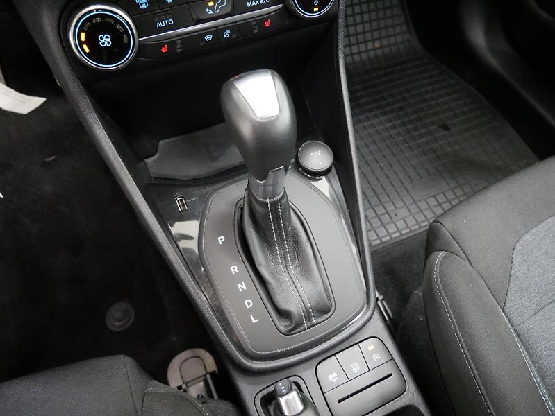 Ford Fiesta - fotka 21 z 24