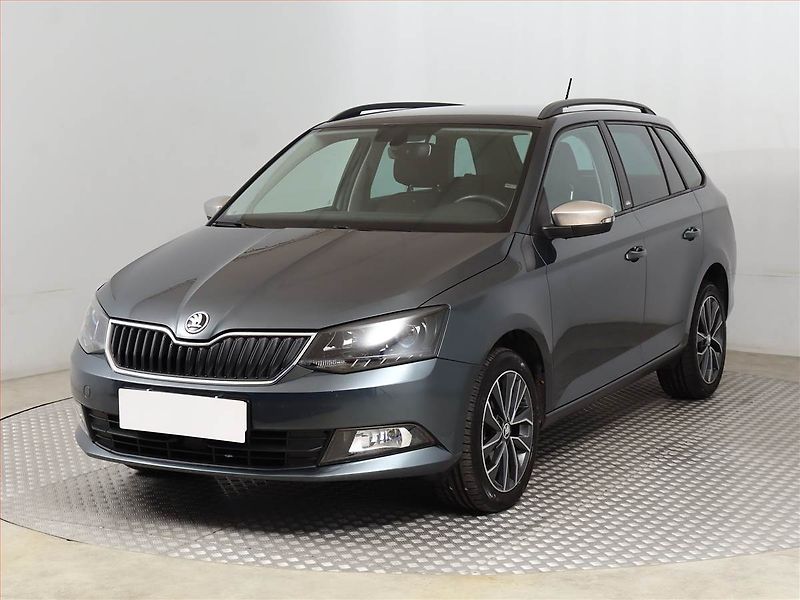 Škoda Fabia (2015) Ambition 1.2 TSI, Serv.kniha - fotka 2 z 16