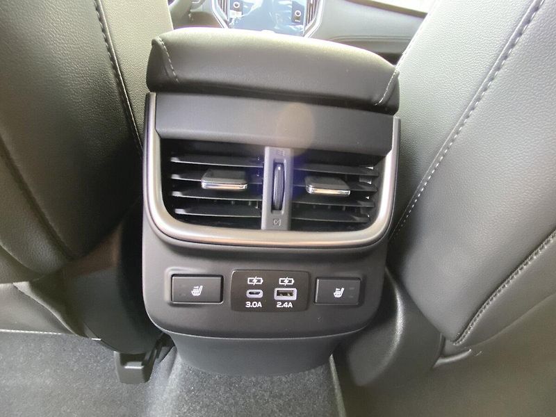 Subaru Outback (2025) 2.5i Touring MR25 černá Nappa  - fotka 15 z 18