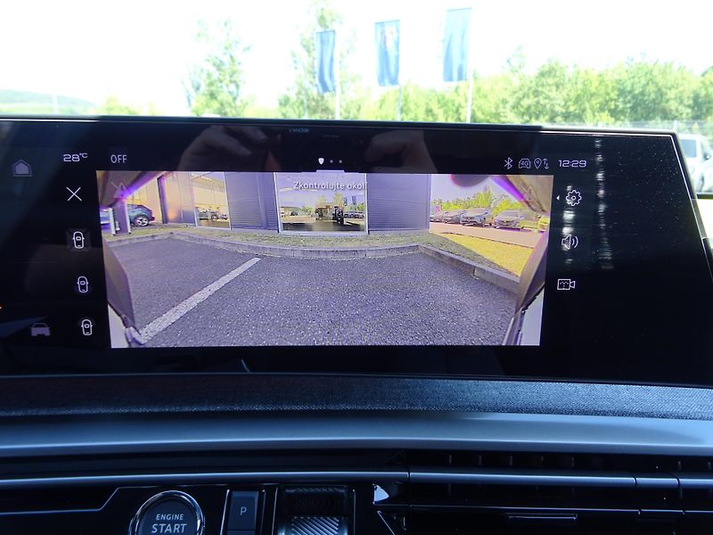 Peugeot 3008 (2026) BUSINESS Hybrid 145k e-DCS6 - fotka 31 z 49