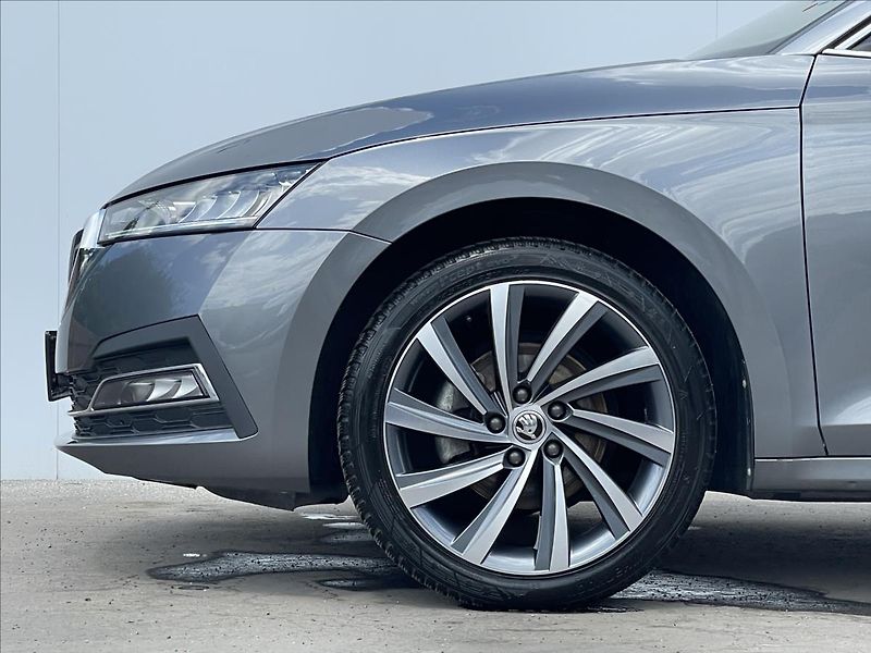 Škoda Octavia 1,5 TSI Style LED+PDC - fotka 20 z 23