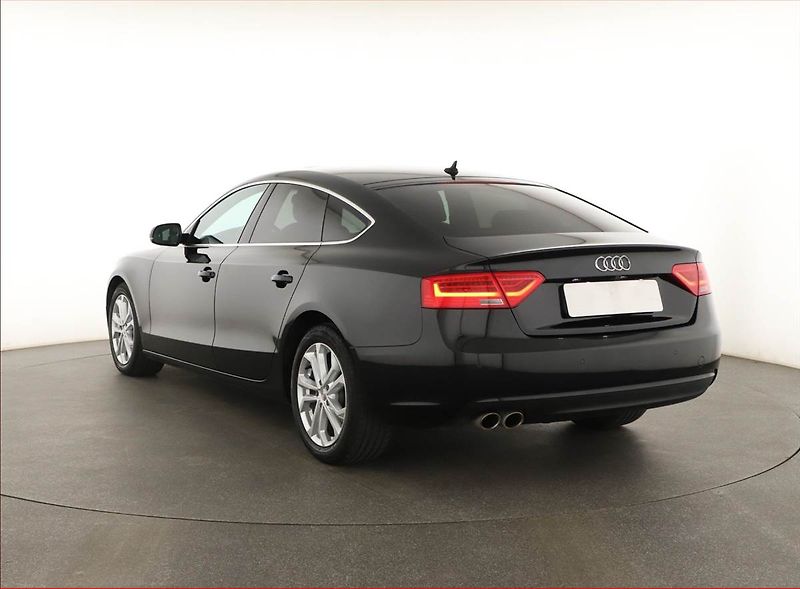 Audi A5 (2015) 2.0 TDI, Automat, Kůže, Navi - fotka 4 z 20