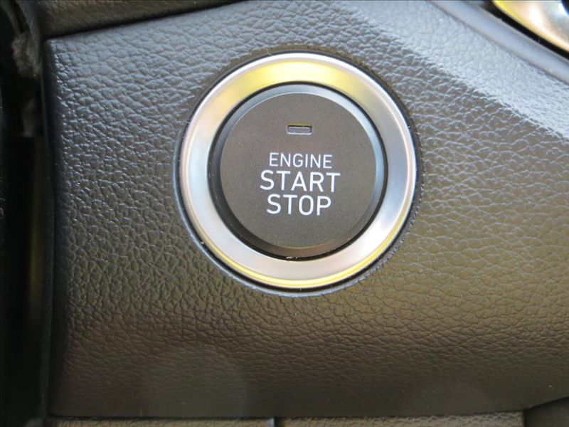 Hyundai i30 1,5 T-GDI M-Hev Style kombi - fotka 24 z 30