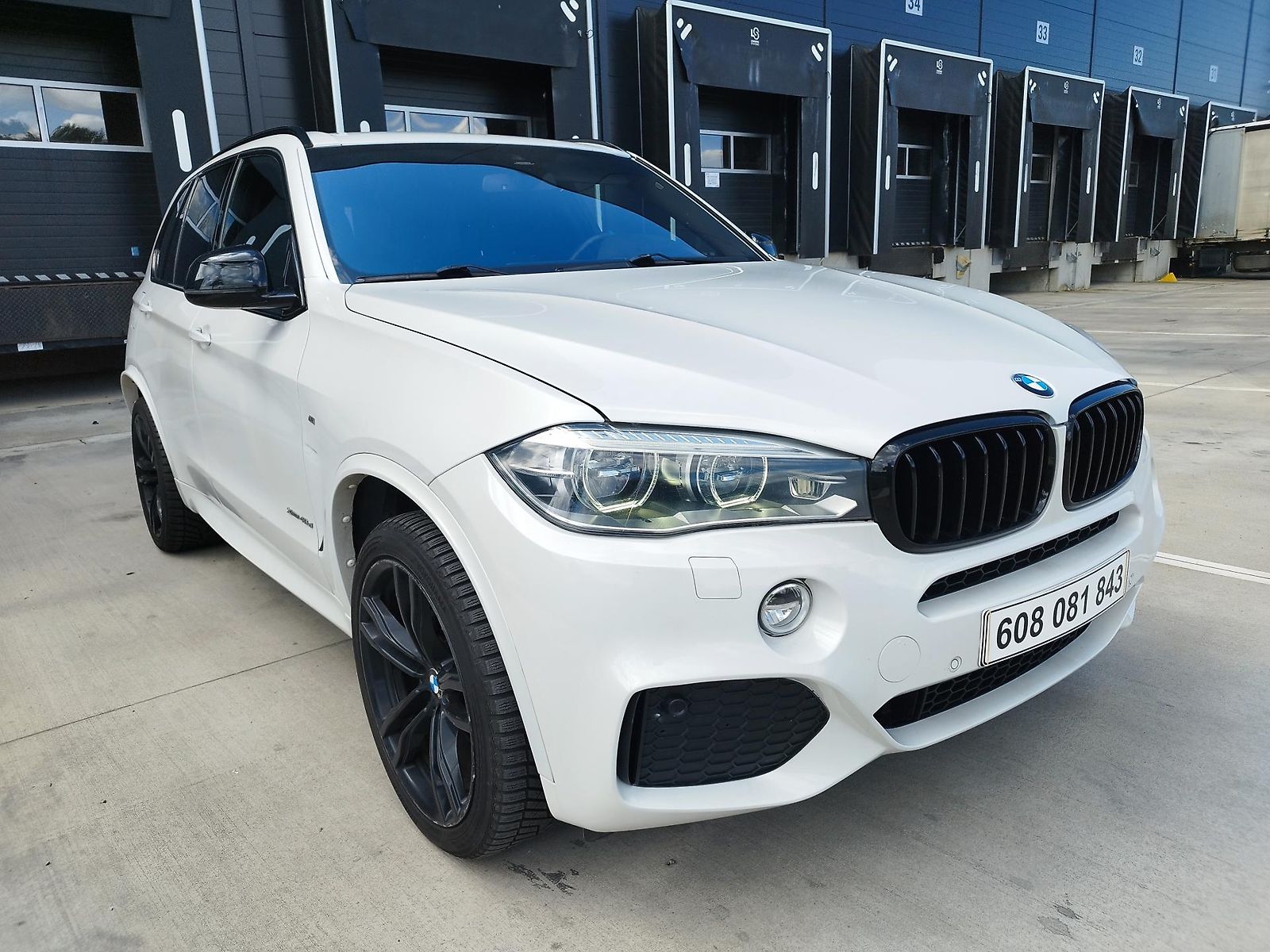 BMW X5 4.0D,M-PACKETvolat 608 081 843