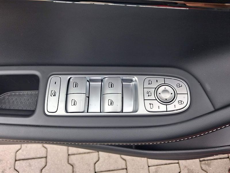 Omoda 5 (2026) Premium 1.5 tGDI HEV - fotka 14 z 30