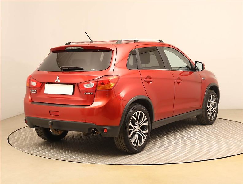 Mitsubishi ASX (2015) 1.6 DI-D, 4X4, Tempomat - fotka 5 z 22