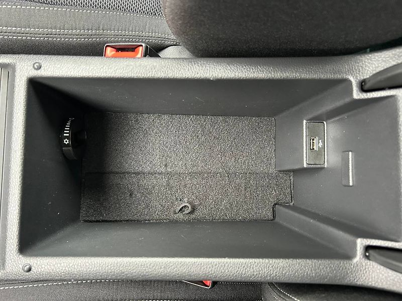 Škoda Superb (2023) 2.0 TDI 110kW Tažné Panorama - fotka 22 z 35