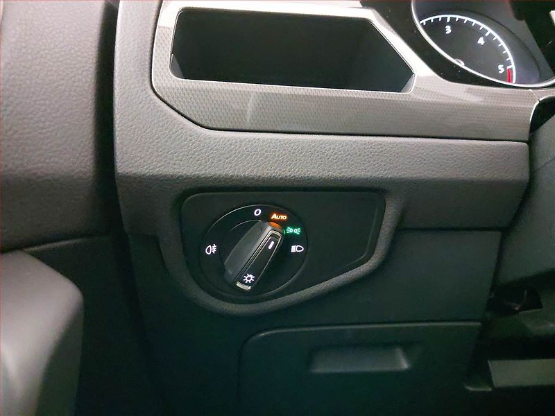 Volkswagen Touran (2018) Comfortline 1.6 TDI, Automat - fotka 19 z 22