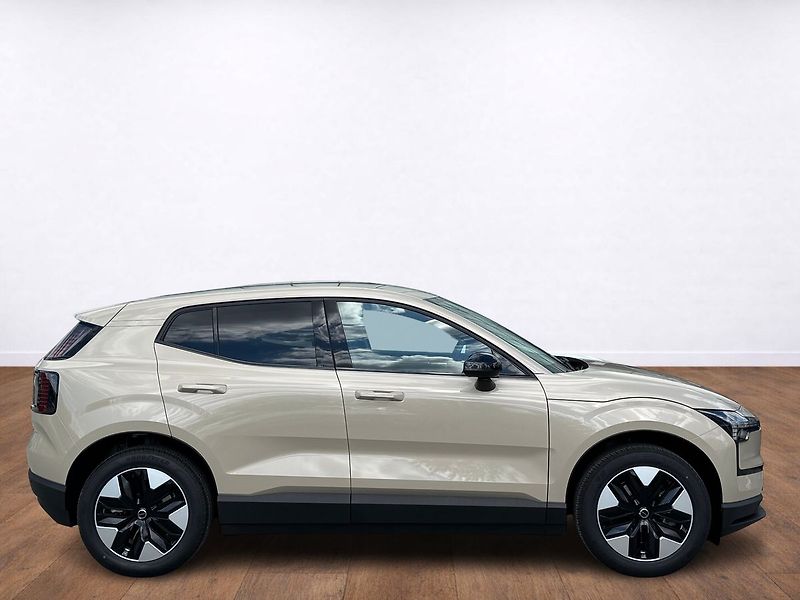 Volvo EX30 (2026) CORE P5, ACC, BLIS - fotka 5 z 19