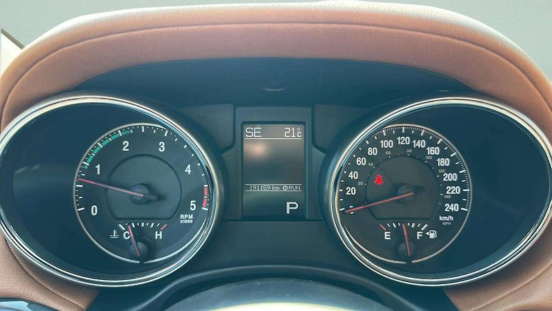 Jeep Grand Cherokee Overland Summit 3,0 CRD 177kW - fotka 13 z 34
