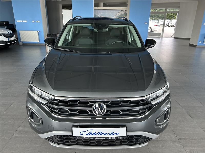 Volkswagen T-Roc 1,0   TSI,GOAL,SERVISKA,1.MAJ - fotka 2 z 31