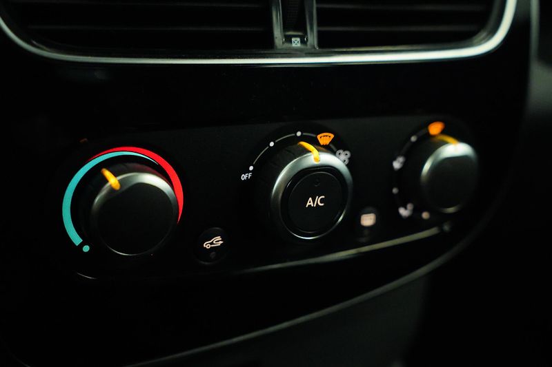 Renault Clio - fotka 21 z 24