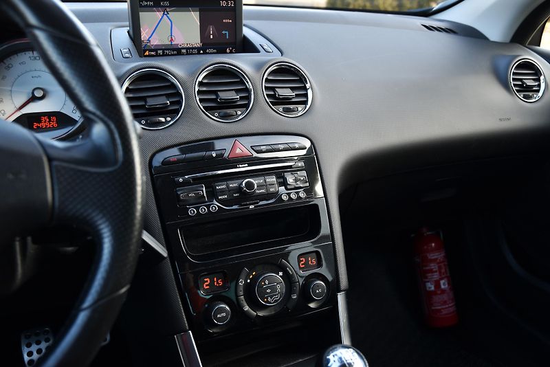 Peugeot 308 1.6 HDi 6st,NAV,KLIMA,TEMP,ALU - fotka 21 z 46