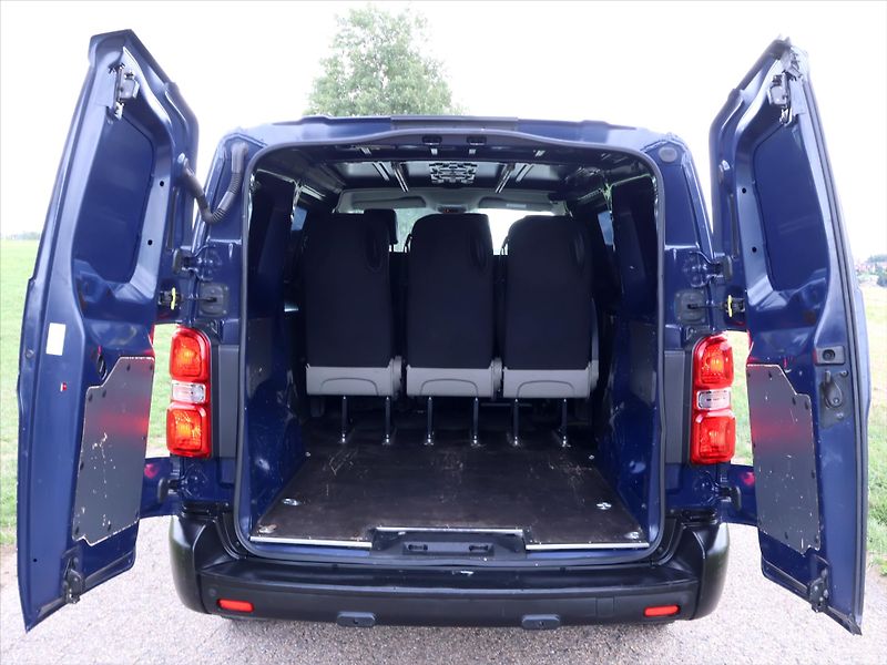 Toyota ProAce Verso 2,0 D-4D 90kW L2 6-míst CZ DPH - fotka 9 z 36