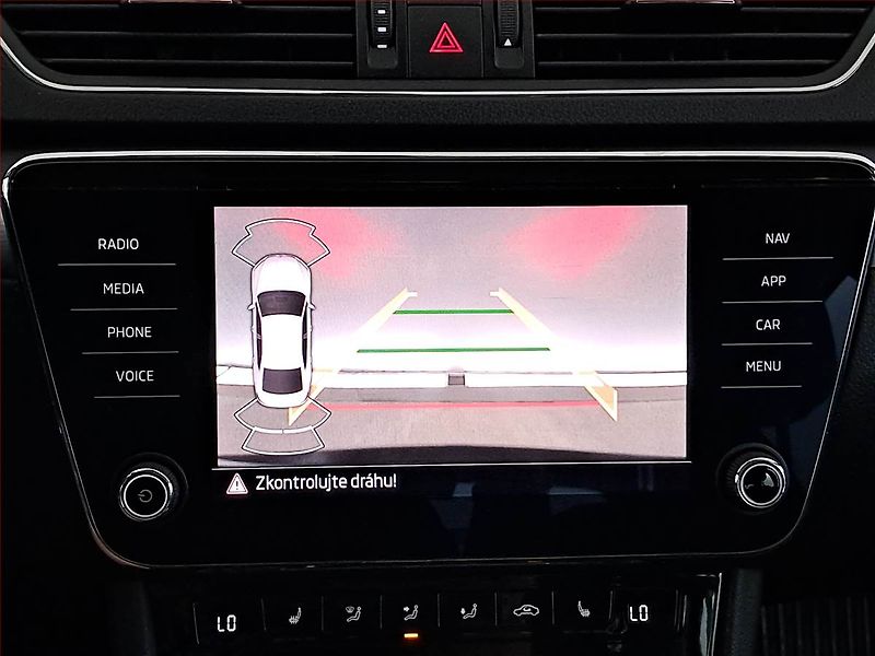 Škoda Superb (2021) Style 1.5 TSI, Automat - fotka 18 z 22