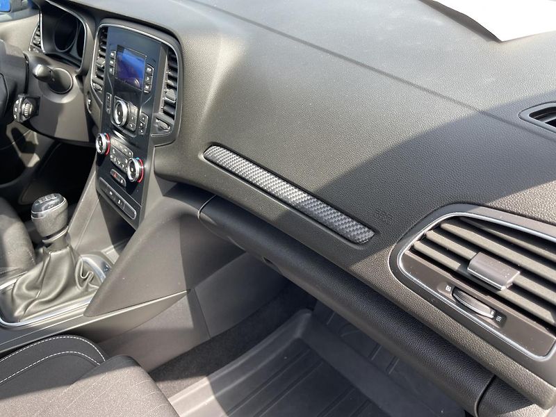 Renault Mégane 1.5 DCi 85 kW LIMITED-DPH-ČR ! - fotka 16 z 38