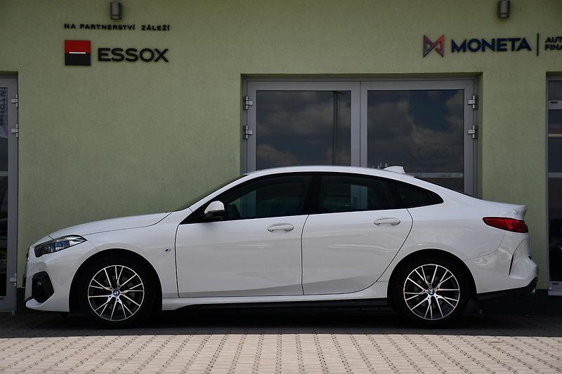 BMW Řada 2 218d M-SPORT 1M ČR - fotka 2 z 42