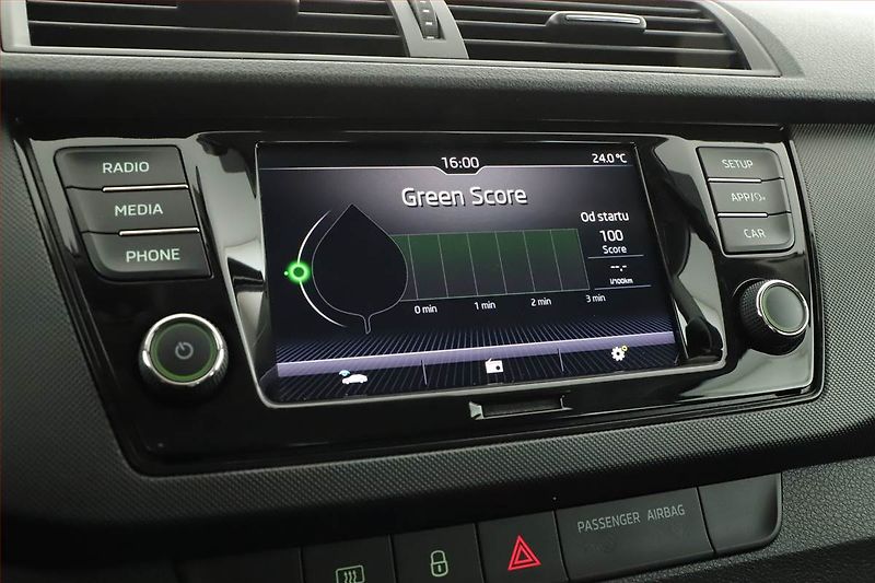 Škoda Fabia (2022) Ambition 1.0 TSI, ČR,1.maj - fotka 13 z 15