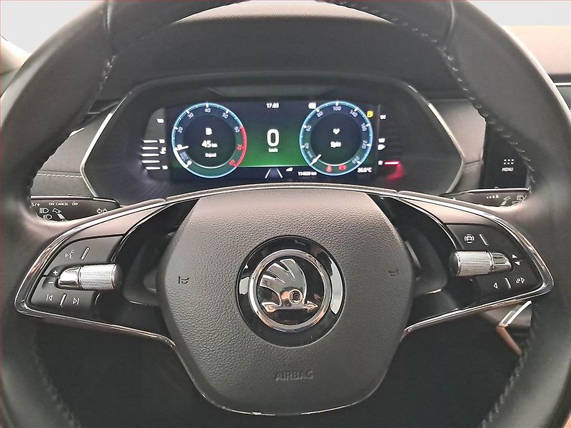 Škoda Octavia (2021) Style 1.5 TSI, ČR,1.maj - fotka 17 z 17
