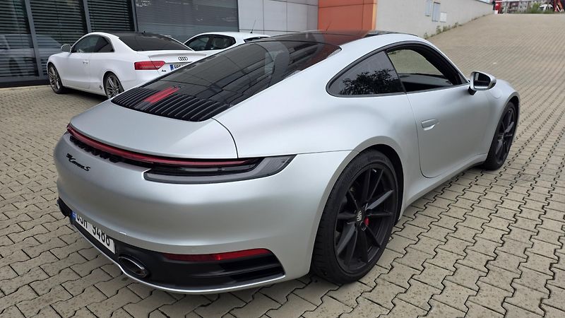 Porsche 911 (2022) S plný servis - fotka 5 z 18