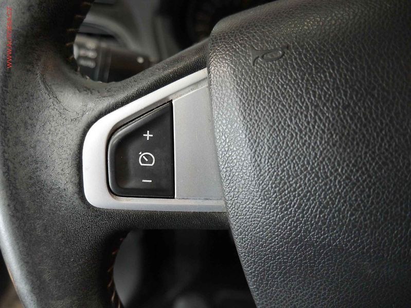 Renault Fluence (2011) 1.6 16V, AC, STK3/28 - fotka 12 z 18