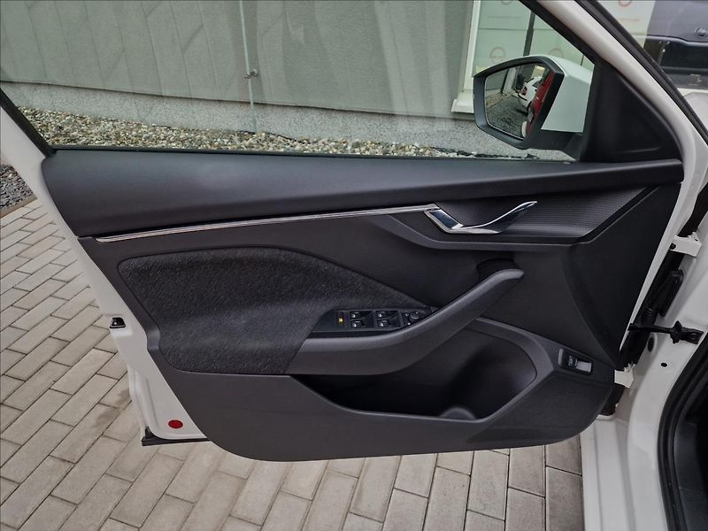 Škoda Scala 1.0 TSI 81kW Style, ČR,1.Maj. - fotka 39 z 50