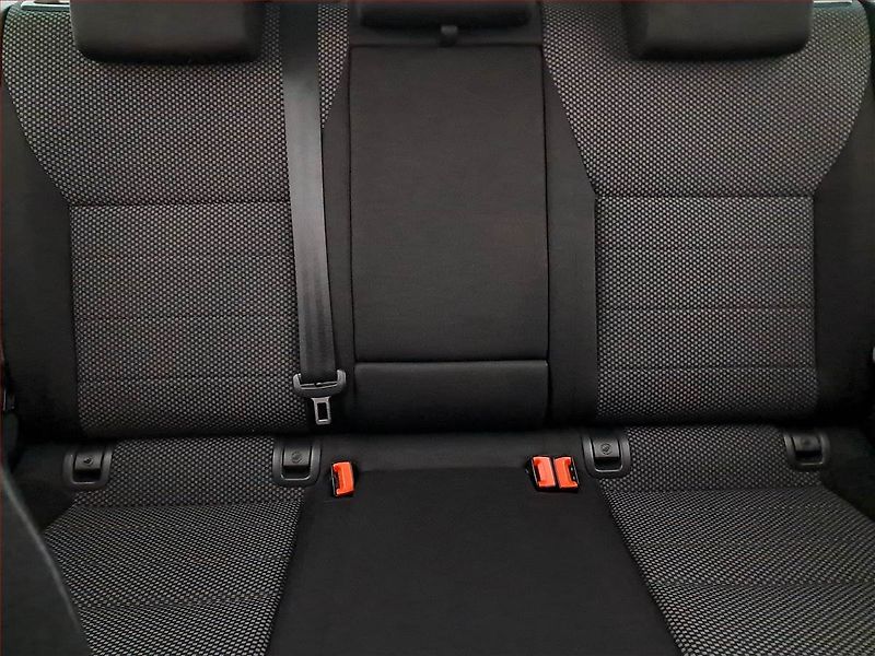 Škoda Octavia (2016) 1.6 TDI, Serv.kniha, Xenony - fotka 10 z 16
