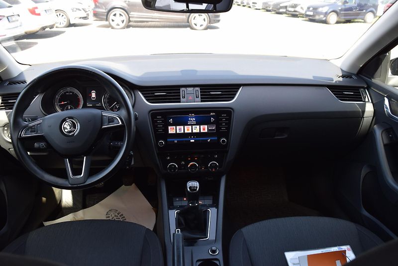 Škoda Octavia (2019) 1.5TSI 110kw AMBITION LED APP - fotka 21 z 49