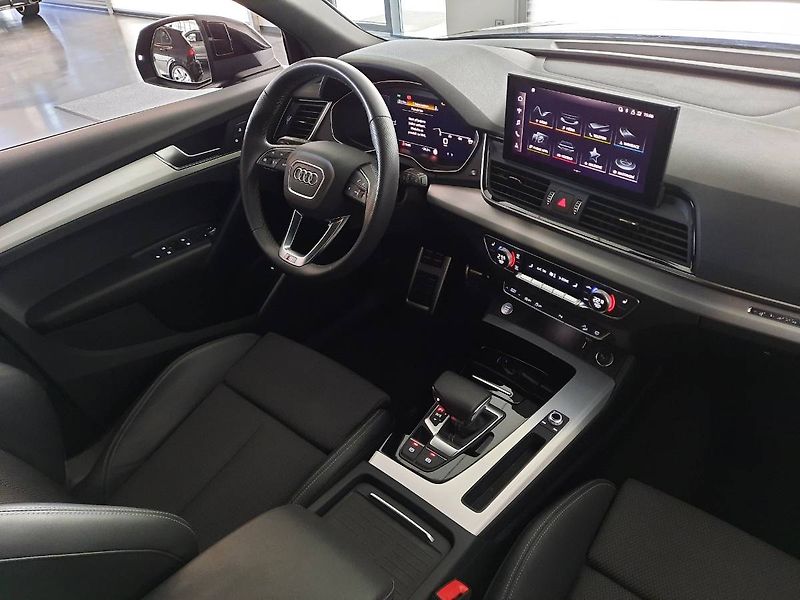 Audi Q5 (2024) 40 TDI quattro (150kW/204k) S - fotka 12 z 27