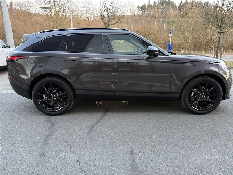 Land Rover Range Rover Velar (2026) 3,0 DYNAMIC SE D300 - fotka 6 z 31