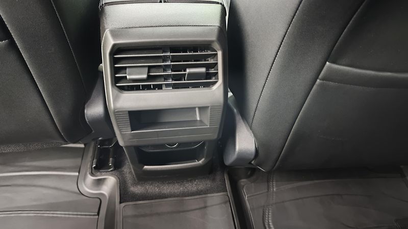 Jeep Compass (2026) First Edition  hybrid 145PS AT - fotka 10 z 31