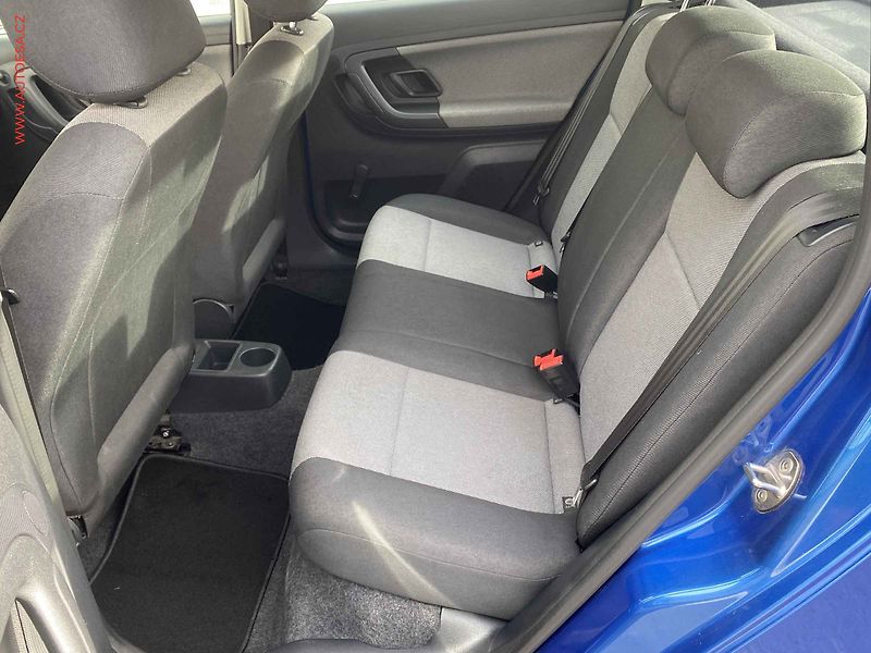 Škoda Fabia (2014) 1.2 12V, Active, AC - fotka 10 z 16