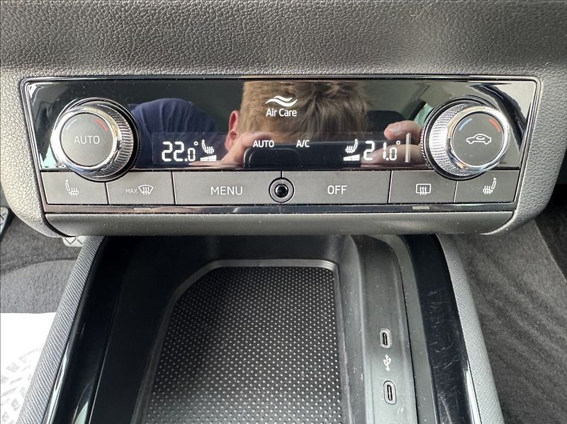Škoda Scala 1,0 TSI STYLE DPH 1.maj. ČR - fotka 34 z 50
