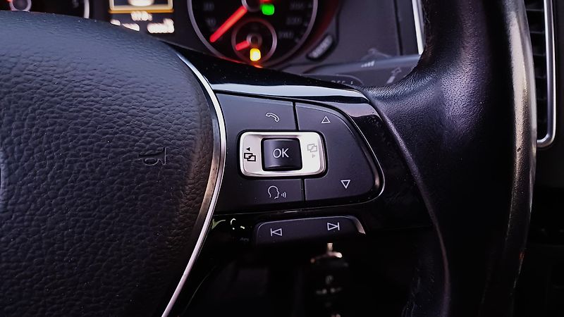 Volkswagen Sharan (2019) TDI 130kW 4Motion 7.míst-DPH - fotka 30 z 50