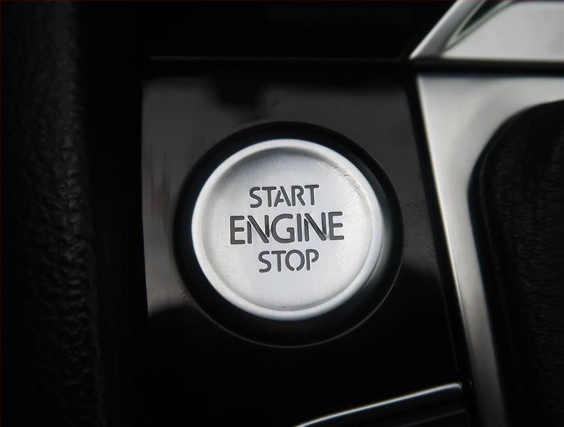 Volkswagen Passat (2015) Highline 2.0 TDI, Serv.kniha - fotka 19 z 19