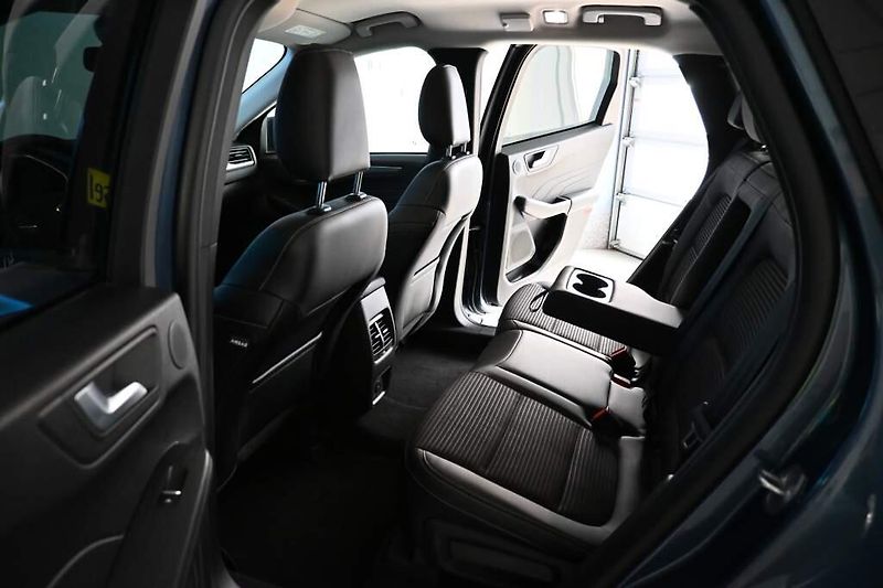 Ford Kuga (2023) 2.5 LED ACC VIRTUAL Tažné Kame - fotka 9 z 44