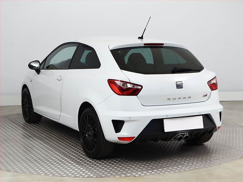 Seat Ibiza (2016) 1.8 TSI Cupra, Serv.kniha - fotka 4 z 18