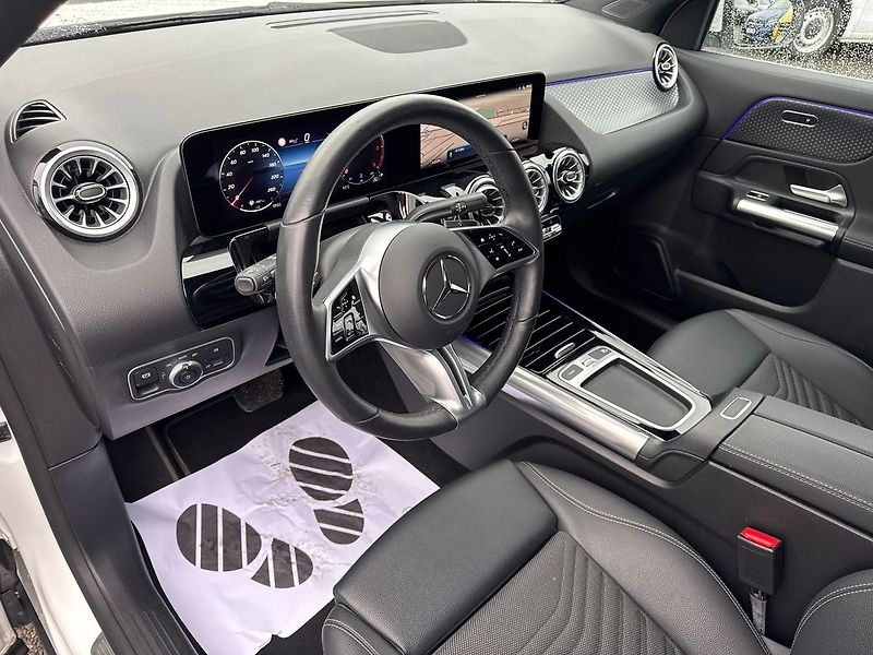 Mercedes-Benz GLA 200d 4MATIC - fotka 9 z 21