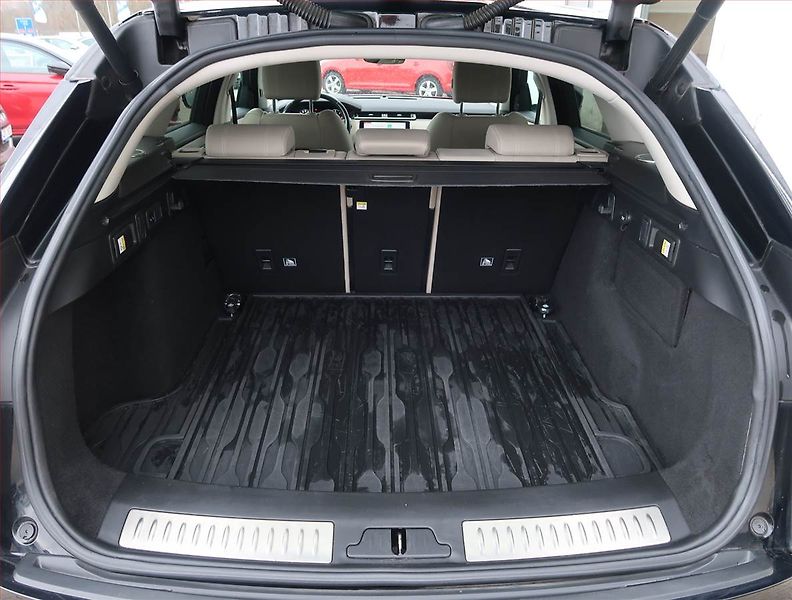 Land Rover Range Rover Velar (2018) D240 - fotka 14 z 17