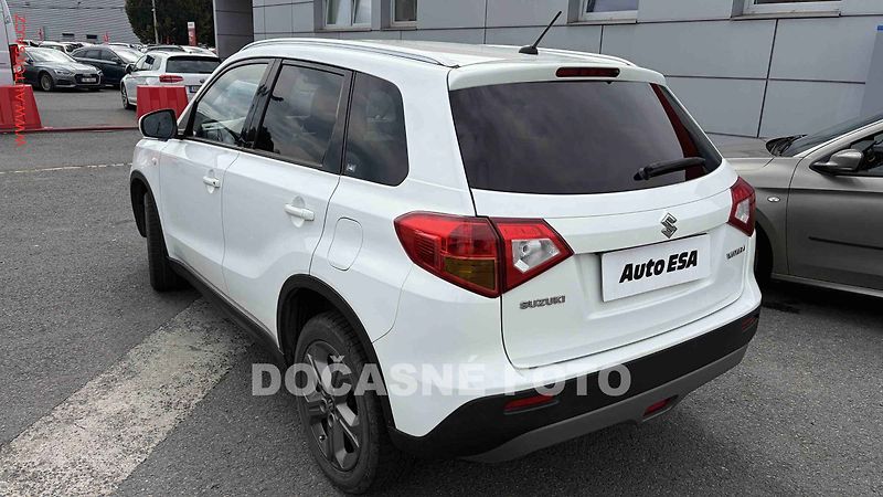Suzuki Vitara (2016) 1.6 VVT, 1.maj,ČR, autoAC - fotka 2 z 3