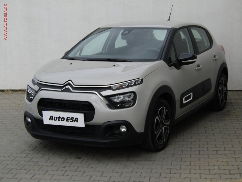 Citroën C3 (2021) 1.2 PT, Shine, navi, kamera - fotka 3 z 3