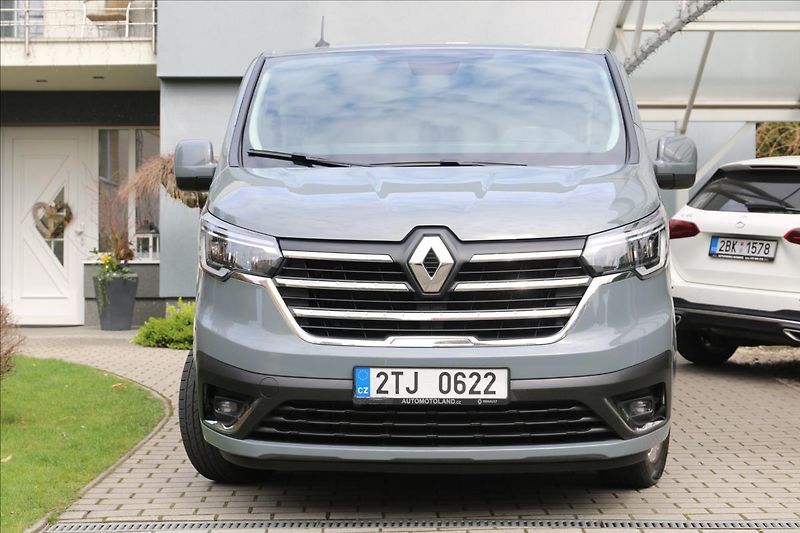Renault Trafic 2,0 1.maj. ČR,DPH, 8míst - fotka 8 z 48