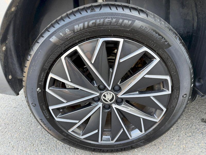 Škoda Kamiq (2024) 1.0 TSI 81kW DSG Monte Carlo - fotka 35 z 35
