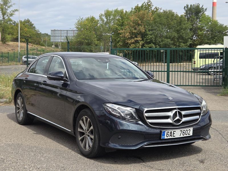 Mercedes-Benz Třídy E (2017) 220CDi  lze na splátky VŠEM!  - fotka 3 z 10