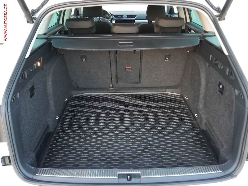 Škoda Superb (2017) 2.0 TDi, 2.maj,ČR, Bixen - fotka 7 z 18