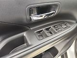 Mitsubishi Outlander 2.2 DI-D/110kW 4x4,7 Míst - náhled 32