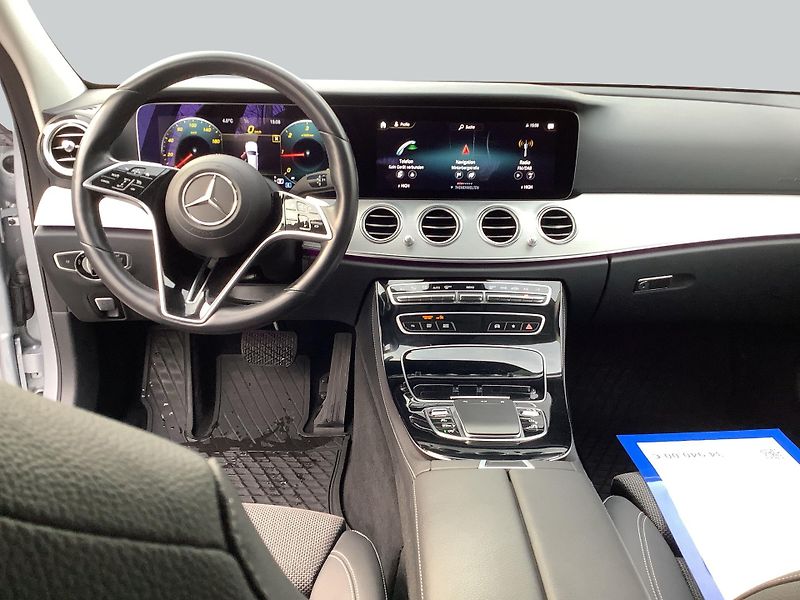 Mercedes-Benz Třídy E E 220 d T 9G-TRONIC Avantgarde - fotka 11 z 36